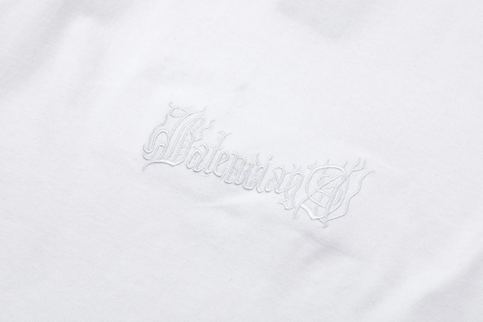 P100✨🔥 [balenciaga] 2026FW short-sleeved T-shirt Premium 26s double yarn 300g fabric, washed and sprayed with old and frayed craftsmanship Color: washed black White Size: S M L XL 2XL